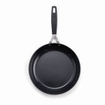 Pánev s nepřilnavým povrchem SMART 24 cm stříbrná