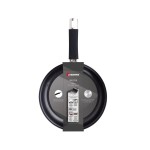 Pánev s nepřilnavým povrchem BASTER 20 cm nerez