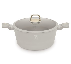 Kastrol s titanovým povrchem a poklicí 30 cm Sahara Collection